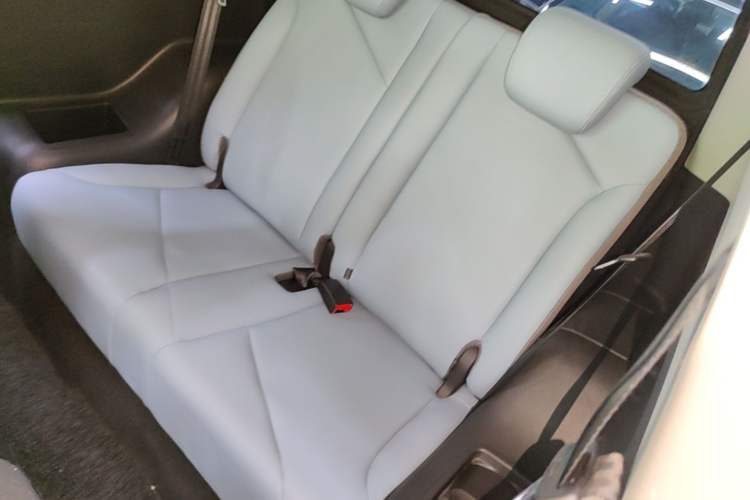 Used Chery QQ Little Ant 2022 Sweet Pink Edition Half-Sugar Version Lithium Iron Phosphate 30 kW 301 km Left Rear Seat
