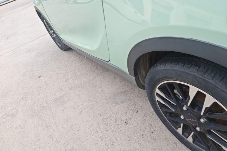 Used Chery QQ Little Ant 2022 Sweet Pink Edition Half-Sugar Version Lithium Iron Phosphate 30 kW 301 km Left Side Sill