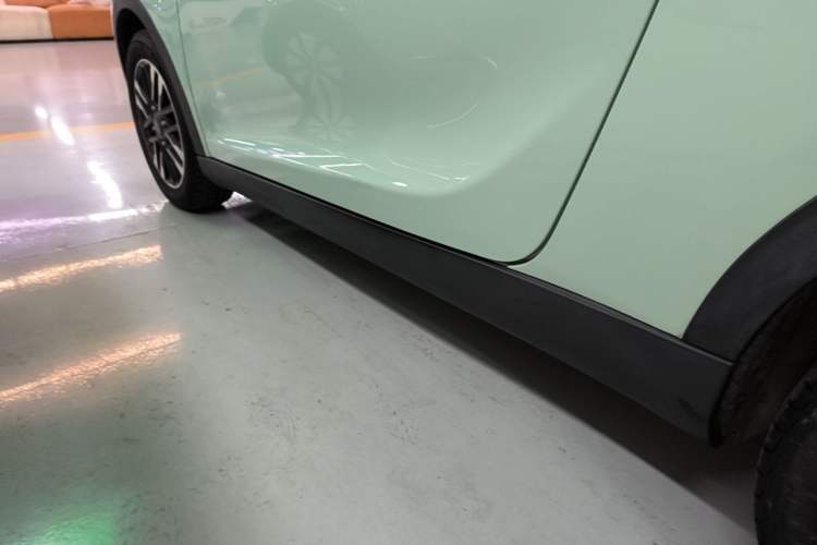 Used Chery QQ Little Ant 2022 Sweet Pink Edition Half-Sugar Version Lithium Iron Phosphate 30 kW 301 km Left Side Sill