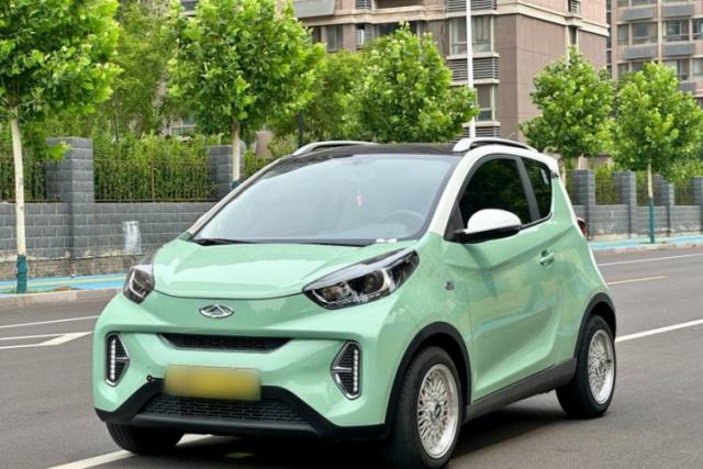 Used Chery QQ Little Ant 2022 Updated Version Sweet Pink Edition Full Sugar Version Lithium Iron Phosphate 30.7 kWh 30 kW 301 km