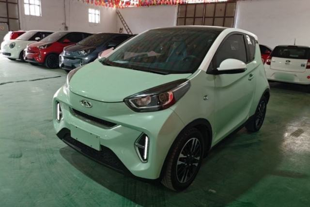 Ojetý Chery QQ Little Ant 2022 Revised Version Sweet Pink Edition Half-Sugar Version Lithium Iron Phosphate 30.7 kWh 30 kW 301 km