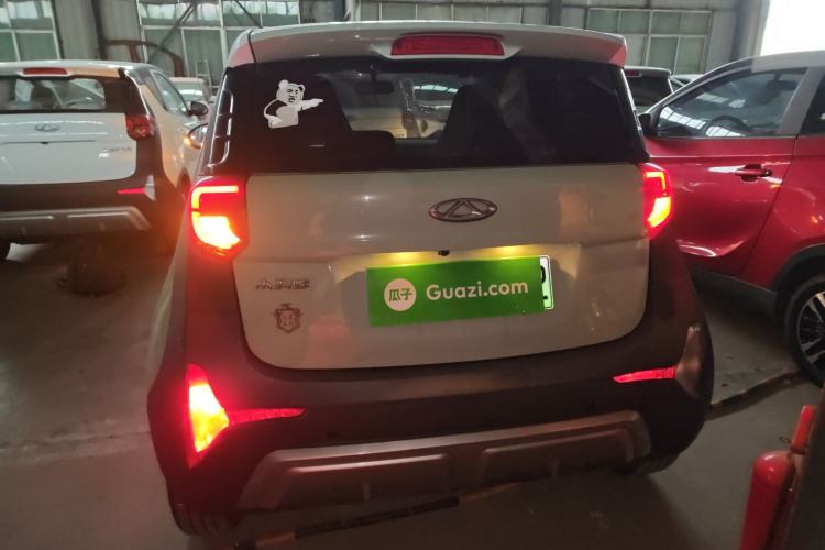 Used Chery QQ Little Ant 2022 Revised Version Sweet Pink Edition Half-Sugar Version Lithium Iron Phosphate 30.7 kWh 30 kW 301 km Rear