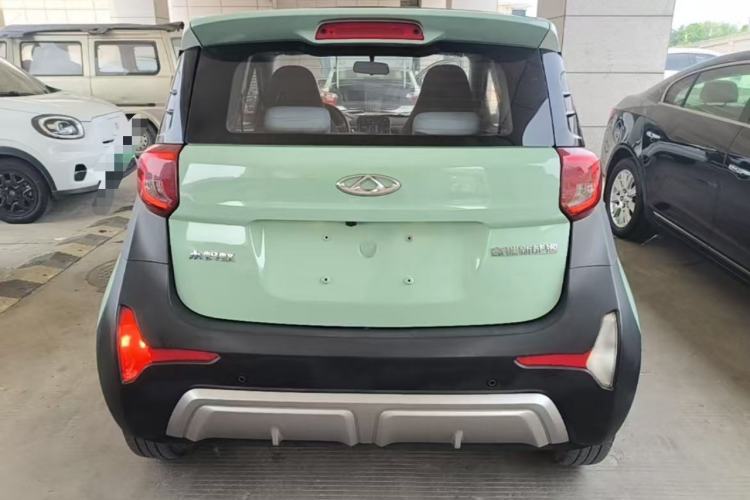 Used Chery QQ Little Ant 2022 Revised Version Sweet Pink Edition Half-Sugar Version Lithium Iron Phosphate 30.7 kWh 30 kW 301 km Rear