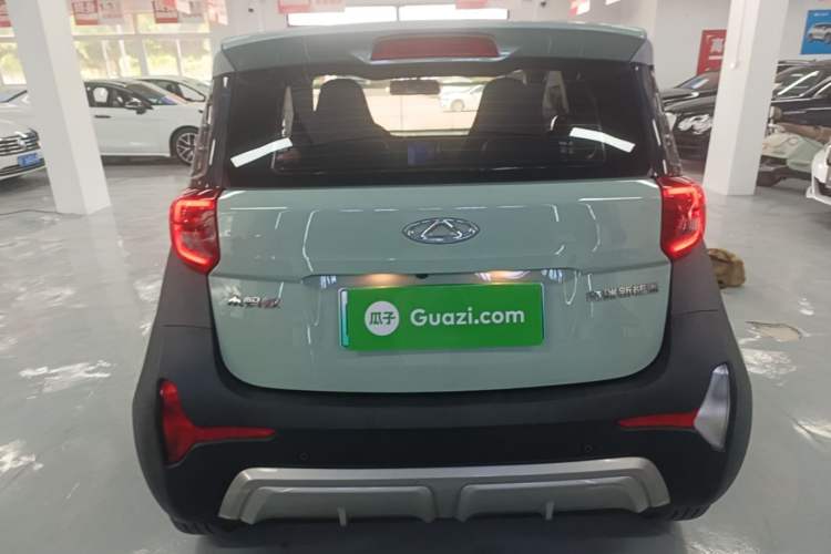 Used Chery QQ Little Ant 2022 Revised Version Sweet Pink Edition Half-Sugar Version Lithium Iron Phosphate 30.7 kWh 30 kW 301 km Rear