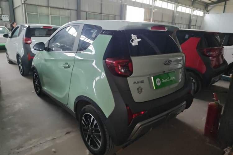 Used Chery QQ Little Ant 2022 Revised Version Sweet Pink Edition Half-Sugar Version Lithium Iron Phosphate 30.7 kWh 30 kW 301 km Rear Left 45 Deg