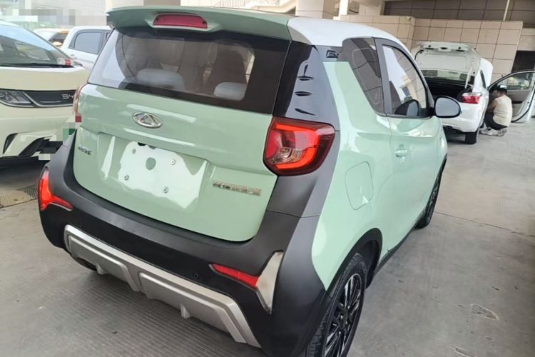 Used Chery QQ Little Ant 2022 Revised Version Sweet Pink Edition Half-Sugar Version Lithium Iron Phosphate 30.7 kWh 30 kW 301 km Rear Right 45 Deg