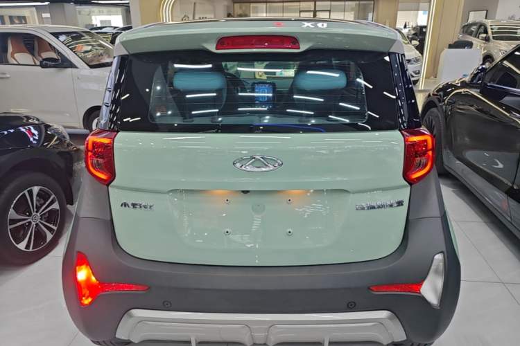 Used Chery QQ Little Ant 2022 Revised Version Sweet Pink Edition Low-Sugar Version 30.6 kWh 30 kW 301 km Rear