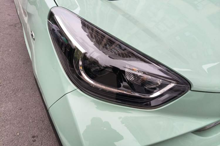 Used Chery QQ Little Ant 2022 Restyled Version Sweet Pink Edition Half-Sugar Version 30.6 kWh 30 kW 301 km Right Front Headlight