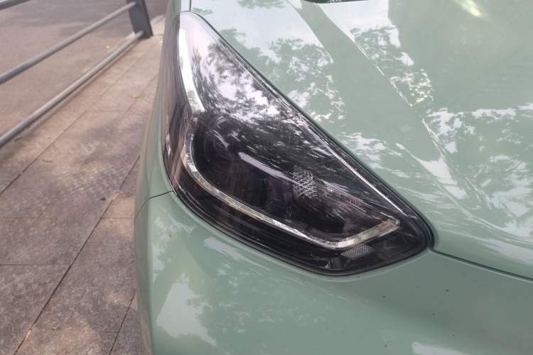 Used Chery QQ Little Ant 2022 Sweet Pink Edition Half-Sugar Version Lithium Iron Phosphate 30 kW 301 km Right Front Headlight