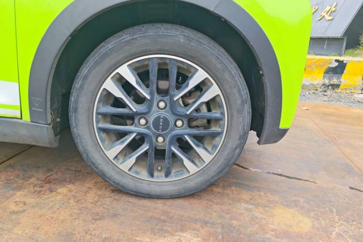 Used Chery QQ Little Ant 2022 Revised Version Sweet Pink Edition Half-Sugar Version Lithium Iron Phosphate 30.7 kWh 30 kW 301 km Right Front Wheel Hub