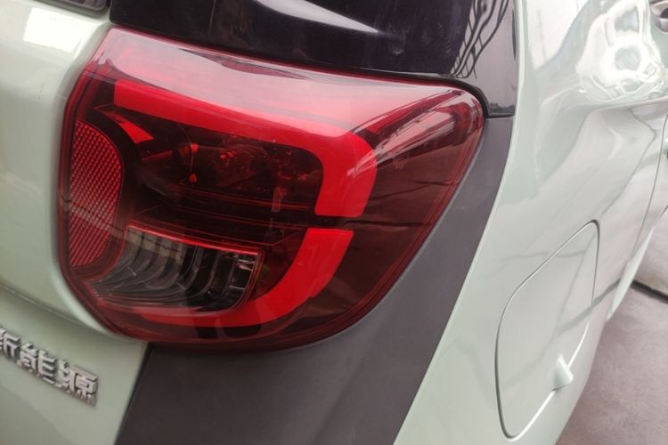 Used Chery QQ Little Ant 2022 Sweet Pink Edition Full-Sugar Version 3-Cell Lithium 30kW 301km Right Rear Taillight