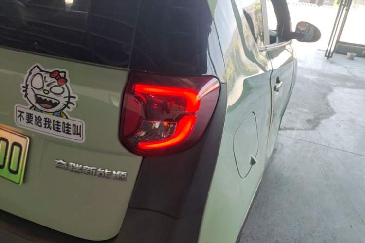 Used Chery QQ Little Ant 2022 Sweet Pink Edition Half-Sugar Version Lithium Iron Phosphate 30 kW 301 km Right Rear Taillight