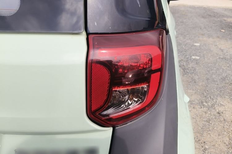 Used Chery QQ Little Ant 2022 Sweet Pink Edition Full-Sugar Version 3-Cell Lithium 30kW 301km Right Rear Taillight