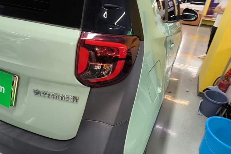 Used Chery QQ Little Ant 2022 Sweet Pink Edition Half-Sugar Version Lithium Iron Phosphate 30 kW 301 km Right Rear Taillight