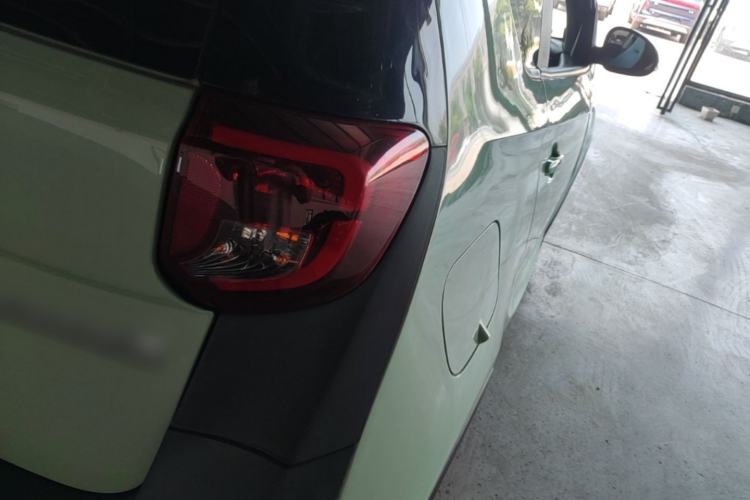 Used Chery QQ Little Ant 2022 Sweet Pink Edition Half-Sugar Version 3-Cell Lithium 30kW 301km Right Rear Taillight