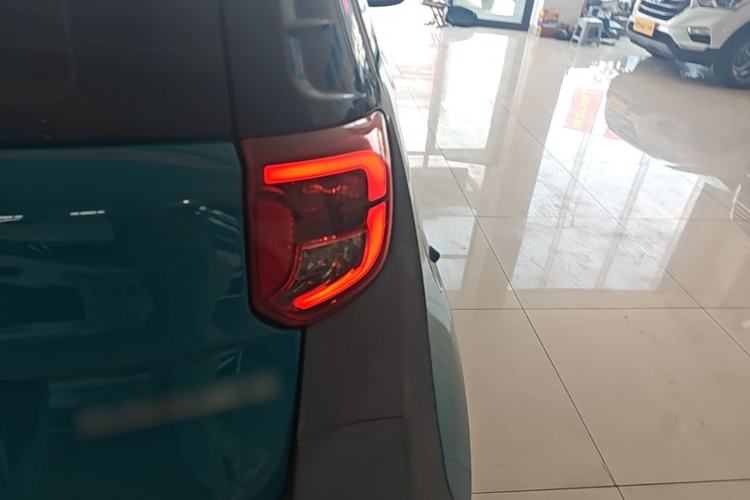Used Chery QQ Little Ant 2022 Sweet Pink Edition Half-Sugar Version 3-Cell Lithium 30kW 301km Right Rear Taillight