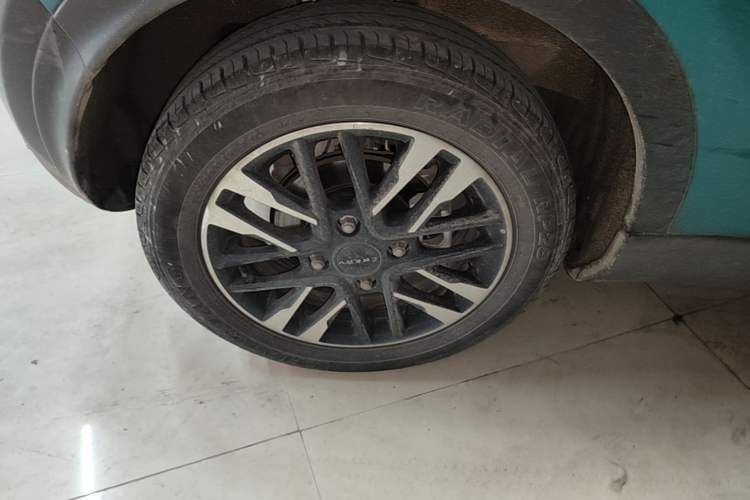 Used Chery QQ Little Ant 2022 Revised Version Sweet Pink Edition Half-Sugar Version Lithium Iron Phosphate 30.7 kWh 30 kW 301 km Right Rear Wheel Hub