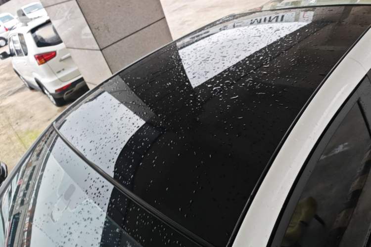 Used Chery QQ Little Ant 2022 Sweet Pink Edition Half-Sugar Version Lithium Iron Phosphate 29.2 kWh 30 kW 301 km Roof