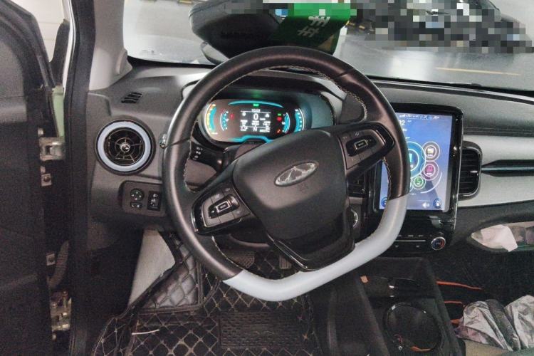Used Chery QQ Little Ant 2022 Sweet Pink Edition Low-Sugar Version Lithium Iron Phosphate 29.2 kWh 30 kW 301 km Steering Wheel