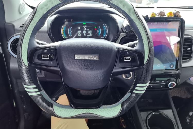 Used Chery QQ Little Ant 2022 Sweet Pink Edition Half-Sugar Version Lithium Iron Phosphate 30 kW 301 km Steering Wheel