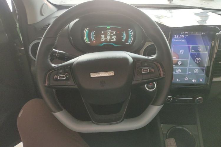 Used Chery QQ Little Ant 2022 Sweet Pink Edition Half-Sugar Version 3-Cell Lithium 30kW 301km Steering Wheel