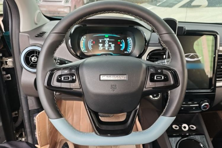 Used Chery QQ Little Ant 2022 Sweet Pink Edition Full-Sugar Version Lithium Iron Phosphate 30 kW 301 km Steering Wheel