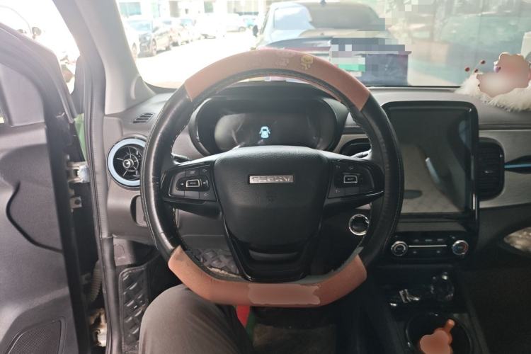 Used Chery QQ Little Ant 2022 Sweet Pink Edition Half-Sugar Version 3-Cell Lithium 30kW 301km Steering Wheel