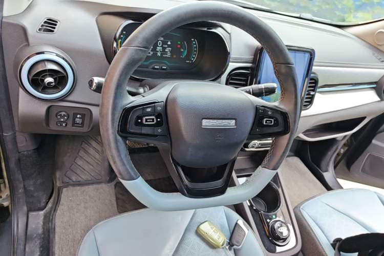 Used Chery QQ Little Ant 2022 Sweet Pink Edition Full-Sugar Version 3-Cell Lithium 30kW 301km Steering Wheel