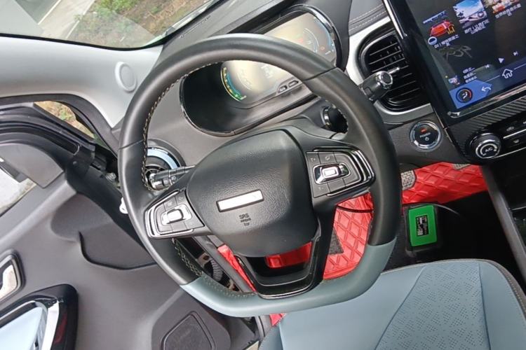 Used Chery QQ Little Ant 2022 Sweet Pink Edition Full-Sugar Version Lithium Iron Phosphate 30 kW 301 km Steering Wheel