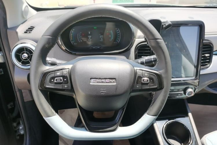 Used Chery QQ Little Ant 2022 Sweet Pink Edition Half-Sugar Version Lithium Iron Phosphate 30 kW 301 km Steering Wheel