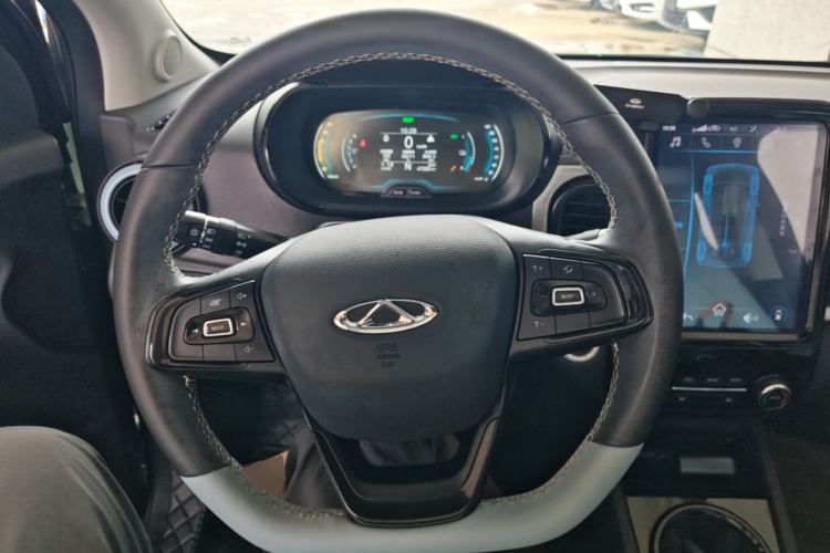 Used Chery QQ Little Ant 2022 Sweet Pink Edition Half-Sugar Version Lithium Iron Phosphate 29.2 kWh 30 kW 301 km Steering Wheel