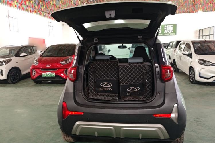 Used Chery QQ Little Ant 2022 Revised Version Sweet Pink Edition Half-Sugar Version Lithium Iron Phosphate 30.7 kWh 30 kW 301 km Trunk
