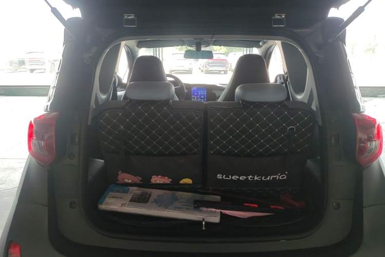 Used Chery QQ Little Ant 2022 Sweet Pink Edition Half-Sugar Version 3-Cell Lithium 30kW 301km Trunk