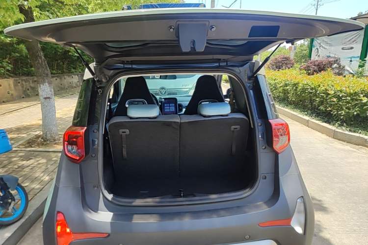 Used Chery QQ Little Ant 2022 Sweet Pink Edition Half-Sugar Version Lithium Iron Phosphate 29.2 kWh 30 kW 301 km Trunk