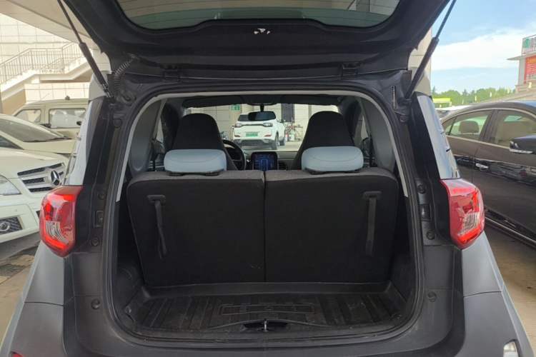 Used Chery QQ Little Ant 2022 Sweet Pink Edition Half-Sugar Version Lithium Iron Phosphate 29.2 kWh 30 kW 301 km Trunk