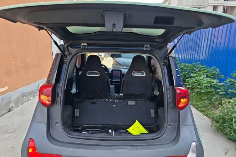 Used Chery QQ Little Ant 2022 Sweet Pink Edition Full-Sugar Version 3-Cell Lithium 30kW 301km Trunk