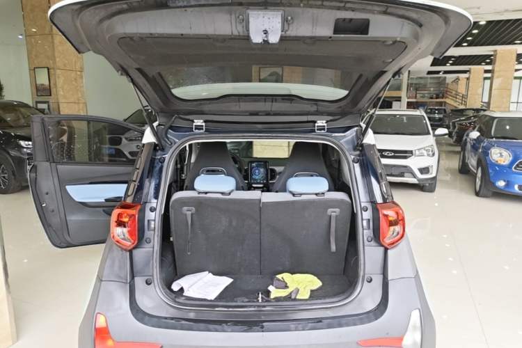 Used Chery QQ Little Ant 2022 Restyled Version Sweet Pink Edition Half-Sugar Version 30.6 kWh 30 kW 301 km Trunk