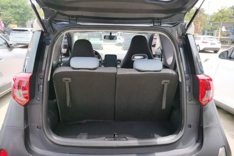 Used Chery QQ Little Ant 2022 Revised Version Sweet Pink Edition Half-Sugar Version Lithium Iron Phosphate 30.7 kWh 30 kW 301 km Trunk
