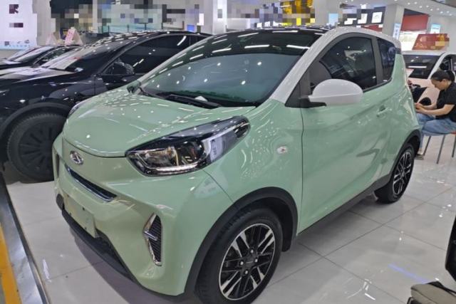 Used Chery QQ Little Ant 2022 Revised Version Sweet Pink Edition Low-Sugar Version 30.6 kWh 30 kW 301 km