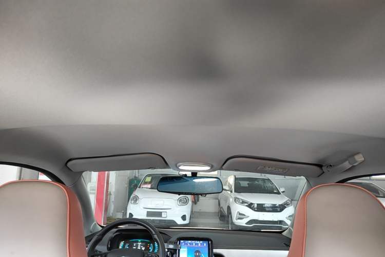 Used Chery QQ Little Ant 2022 Sweet Pink Edition Half-Sugar Version Lithium Iron Phosphate 29.2 kWh 30 kW 301 km Headliner