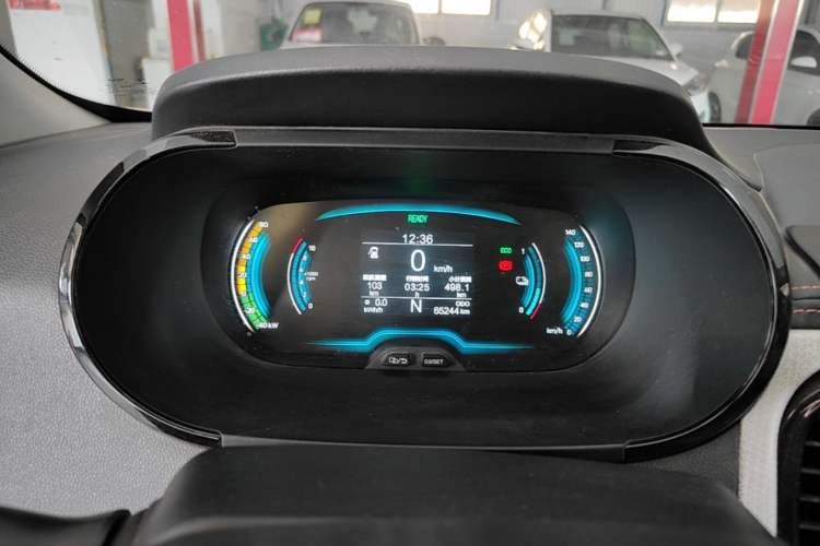Used Chery QQ Little Ant 2022 Sweet Pink Edition Half-Sugar Version Lithium Iron Phosphate 29.2 kWh 30 kW 301 km Instrument Cluster