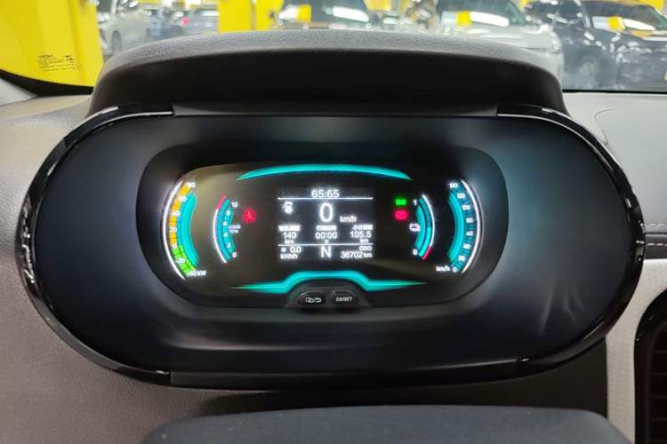 Used Chery QQ Little Ant 2022 Sweet Pink Edition Half-Sugar Version Lithium Iron Phosphate 30 kW 301 km Instrument Cluster