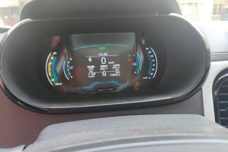 Used Chery QQ Little Ant 2022 Sweet Pink Edition Half-Sugar Version Lithium Iron Phosphate 30 kW 301 km Instrument Cluster