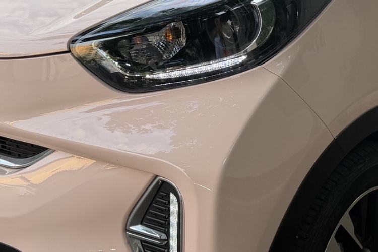 Used Chery QQ Little Ant 2022 Revised Version Sweet Pink Edition Half-Sugar Version Lithium Iron Phosphate 30.7 kWh 30 kW 301 km Left Front Headlight
