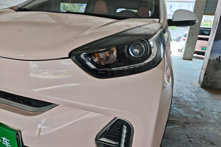 Used Chery QQ Little Ant 2022 Sweet Pink Edition Half-Sugar Version Lithium Iron Phosphate 30 kW 301 km Left Front Headlight