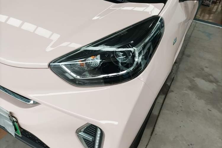 Used Chery QQ Little Ant 2022 Restyled Version Sweet Pink Edition Half-Sugar Version 28.8 kWh 30 kW 301 km Left Front Headlight