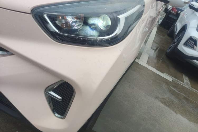 Used Chery QQ Little Ant 2022 Restyled Version Sweet Pink Edition Low-Sugar Version Lithium Iron Phosphate Battery 30.7 kWh 30 kW 301 km Left Front Headlight