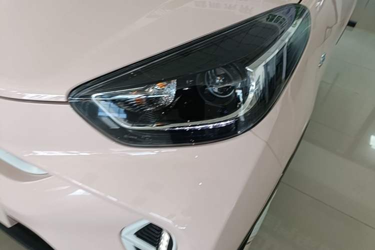 Used Chery QQ Little Ant 2022 Me 301km Romance Phosphate Lithium-Iron Left Front Headlight