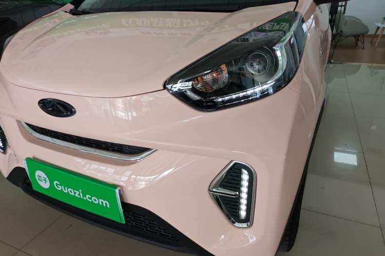 Used Chery QQ Little Ant 2022 Sweet Pink Edition Half-Sugar Version Lithium Iron Phosphate 29.2 kWh 30 kW 301 km Left Front Headlight
