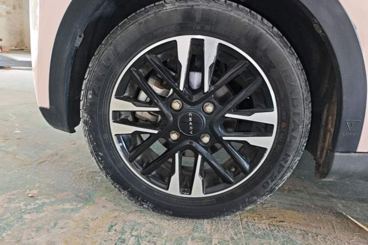 Used Chery QQ Little Ant 2022 Sweet Pink Edition Half-Sugar Version Lithium Iron Phosphate 30 kW 301 km Left Front Wheel Hub
